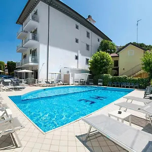 Embassy 3*, Riccione Italia